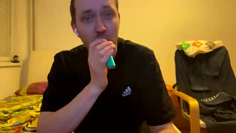 Snapshot of ricciardio chatting on February 2025 08:50:02 PM ricciardio online show from February 2025 08:50:02 PM