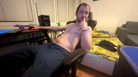 ricciardio online show from October 2025 11:20:01 PM