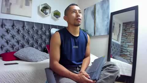 Snapshot of richar_voller chatting on June 2026 11:45:01 AM richar_voller online show from June 2026 11:45:01 AM