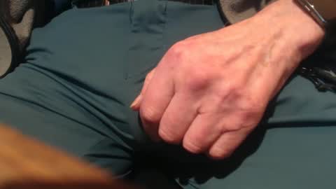 richarder7 online show from December 2024 05:13:01 PM