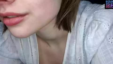 Luna online show from April 2026 07:19:01 PM