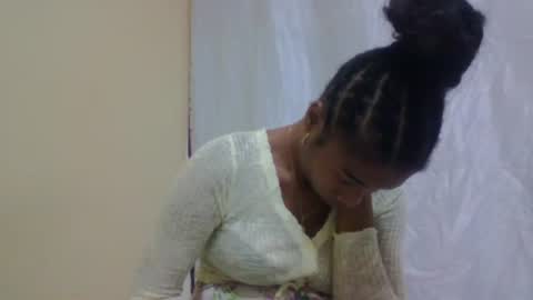 Snapshot of richella34 chatting on June 2026 09:52:01 AM richella34 online show from June 2026 09:52:01 AM