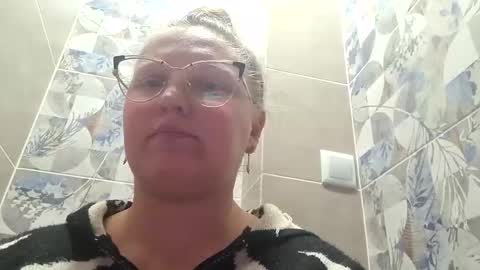 Anna - not anna - right Anna  online show from March 2026 11:49:01 AM