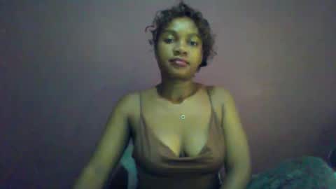 Snapshot of ricie001 chatting on April 2026 07:01:01 AM ricie001 online show from April 2026 07:01:01 AM