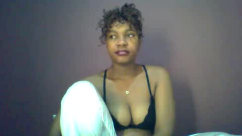 Snapshot of ricie001 chatting on June 2026 01:11:01 PM ricie001 online show from June 2026 01:11:01 PM
