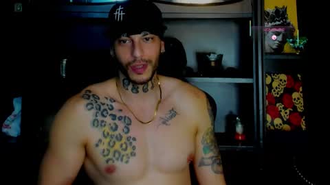 Snapshot of rickg_oficial chatting on October 2025 11:51:02 PM RICKG online show from October 2025 11:51:02 PM