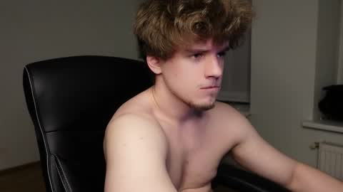Snapshot of ricky_becko chatting on May 2026 08:59:01 PM RICKY BECKO online show from May 2026 08:59:01 PM