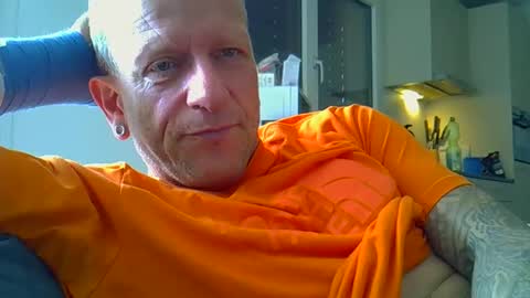 Snapshot of ricogumpi chatting on May 2026 10:42:02 AM ricogumpi online show from May 2026 10:42:02 AM