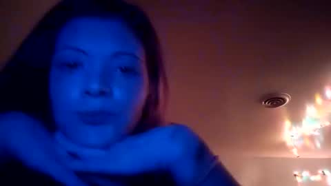 ridinghoodred online show from December 2025 05:46:01 AM