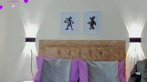 ri ri online show from April 2026 12:14:02 PM