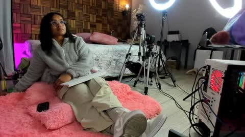 Snapshot of rihannadeep chatting on December 2024 10:02:02 AM Sara online show from December 2024 10:02:02 AM