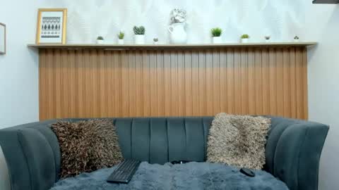 Snapshot of riley_reid_milf chatting on July 2026 12:53:01 PM Oriana online show from July 2026 12:53:01 PM