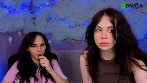 Snapshot of riley_sanders chatting on May 2026 01:56:01 AM Meow online show from May 2026 01:56:01 AM