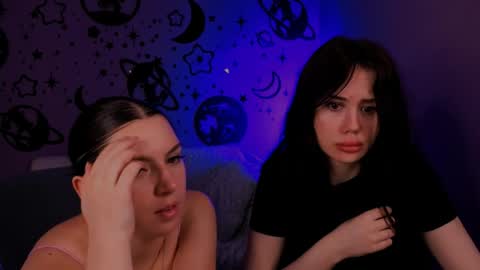 Snapshot of riley_sanders chatting on May 2026 07:19:01 PM Meow online show from May 2026 07:19:01 PM