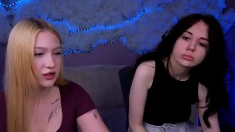Snapshot of riley_sanders chatting on May 2026 07:11:01 PM Meow online show from May 2026 07:11:01 PM