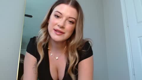 riley depp online show from December 2024 08:15:01 PM