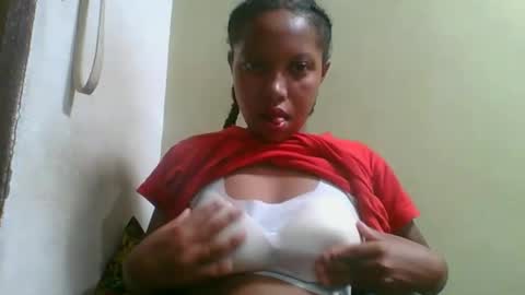 Snapshot of rinah654271 chatting on April 2026 02:40:02 AM rinah654271 online show from April 2026 02:40:02 AM