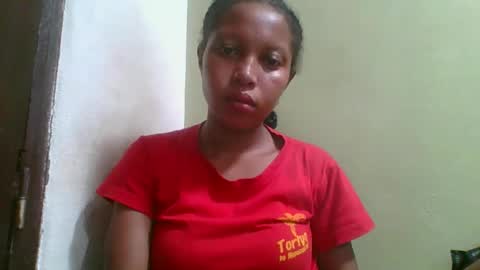 Snapshot of rinah654271 chatting on April 2026 02:45:02 PM rinah654271 online show from April 2026 02:45:02 PM