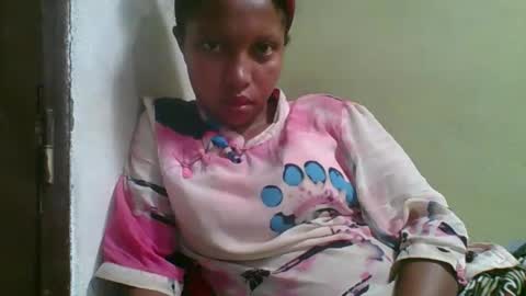 Snapshot of rinah654271 chatting on May 2026 04:56:02 PM rinah654271 online show from May 2026 04:56:02 PM