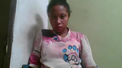 Snapshot of rinah654271 chatting on May 2026 05:23:02 AM rinah654271 online show from May 2026 05:23:02 AM