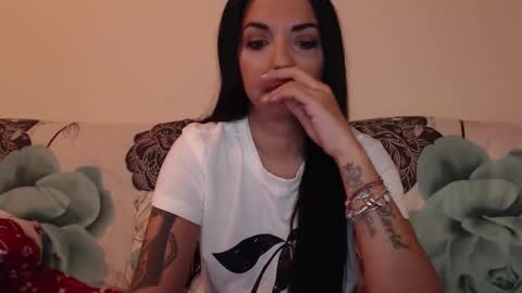 riri_mojo_92 online show from November 2025 11:07:02 PM