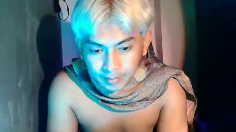 ririhoee online show from April 2026 06:19:02 PM