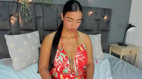 RIRI  online show from September 2025 09:16:02 PM