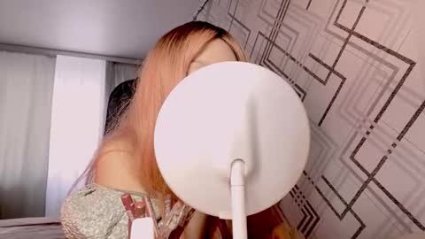 Nicole online show from March 2026 01:39:01 PM