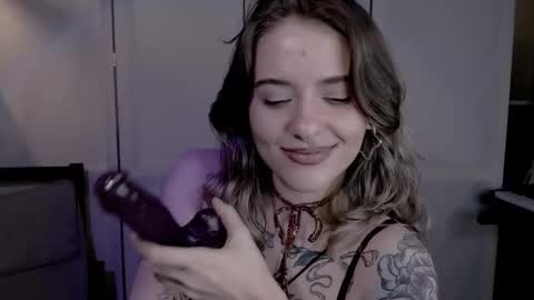 Snapshot of risha_laass chatting on December 2024 07:21:01 PM risha_laass online show from December 2024 07:21:01 PM