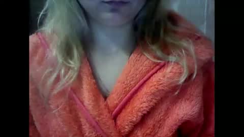 RiveraMaureen online show from October 2025 10:41:01 PM