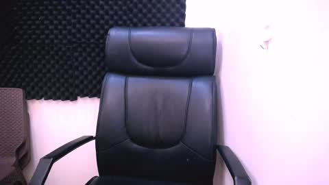 riyah_parker online show from June 2026 02:44:02 PM