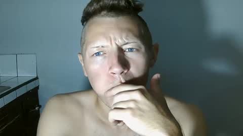 RoastingCorn online show from September 2025 02:35:02 AM