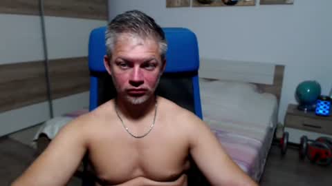 robbyshawz online show from July 2026 04:40:01 AM