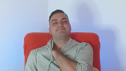 Stiven - online show from October 2025 05:44:02 PM