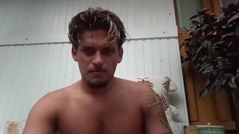 Snapshot of roberto_twink1 chatting on July 2026 08:42:02 AM Roberto online show from July 2026 08:42:02 AM