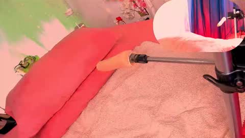 Roberts kloe online show from October 2025 06:17:02 PM