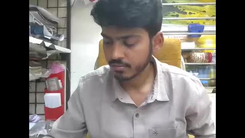 Robertsalia online show from November 2025 11:57:02 AM