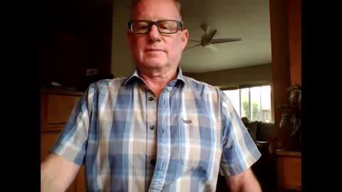 robo0000 online show from September 2025 06:57:01 PM