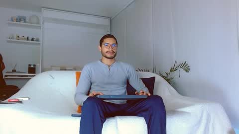 roby_millerr online show from March 2025 07:06:02 PM