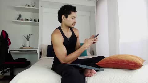 roby_millerr online show from October 2025 10:26:02 PM