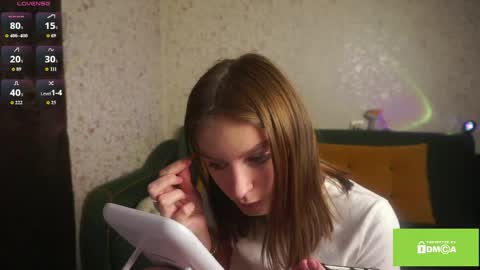 Snapshot of robynsentinella chatting on April 2026 05:11:01 AM robynsentinella online show from April 2026 05:11:01 AM