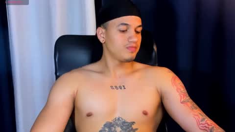 rocco_santos online show from October 2025 02:08:02 AM