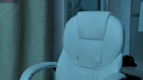 rocco_santos online show from November 2025 07:05:01 PM