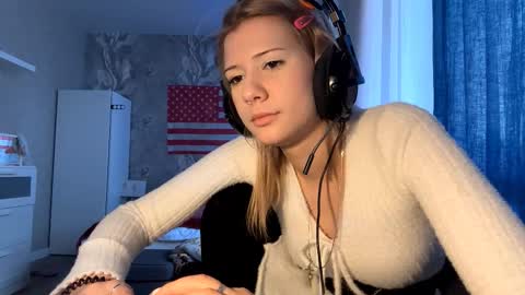 Anny online show from February 2026 11:10:01 AM