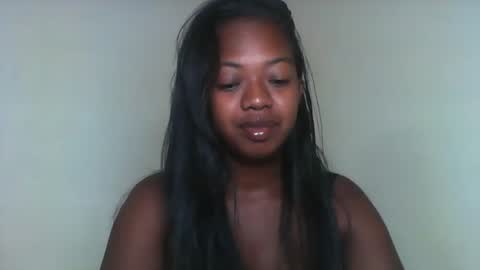 Snapshot of rochellinah chatting on March 2026 06:28:02 AM rochellinah online show from March 2026 06:28:02 AM