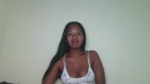 Snapshot of rochellinah chatting on April 2026 10:13:02 AM rochellinah online show from April 2026 10:13:02 AM