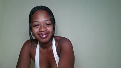 Snapshot of rochellinah chatting on May 2026 10:33:02 AM rochellinah online show from May 2026 10:33:02 AM