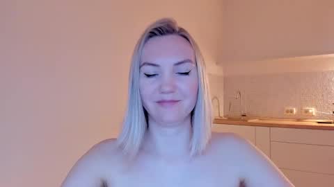 Snapshot of rock__baby chatting on February 2025 10:54:01 PM rock__baby online show from February 2025 10:54:01 PM