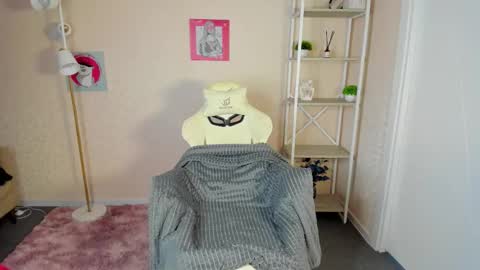 Rockett online show from October 2025 01:03:01 AM