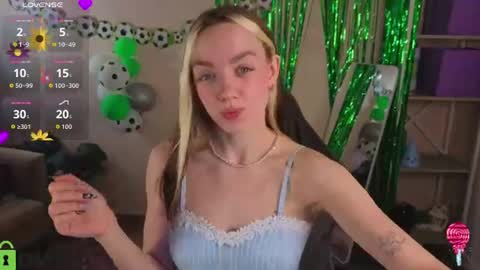 Snapshot of rockett_bunny chatting on July 2026 06:04:02 AM Rockett online show from July 2026 06:04:02 AM